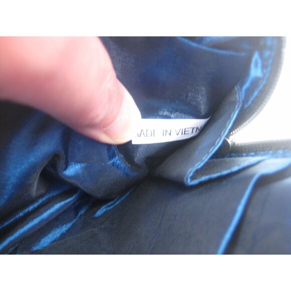 The Metropolitan Museum Of Art Embroidered Dragonfly Silk Pouch MMA Box NWT - Picture 12 of 14